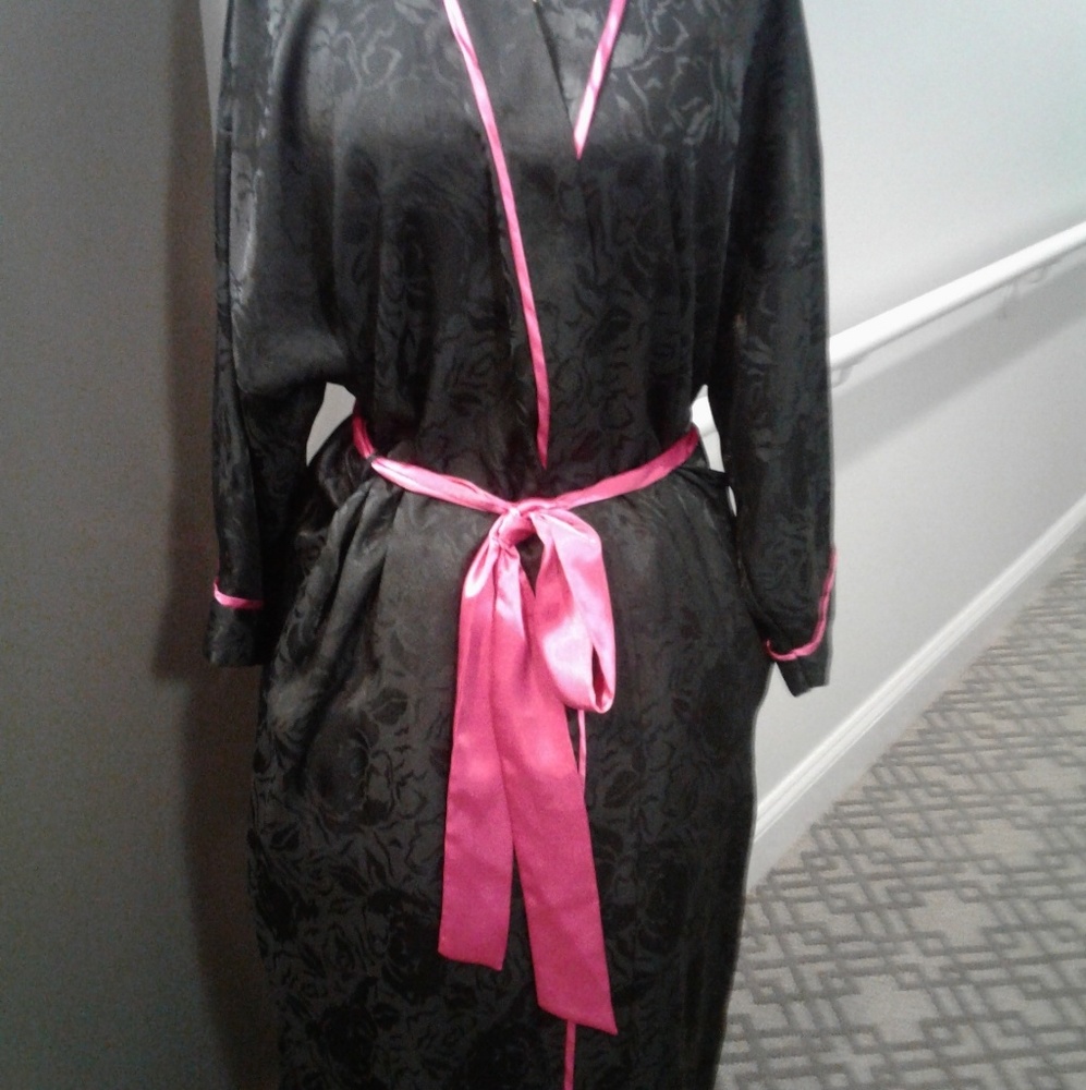 Black satin print robe